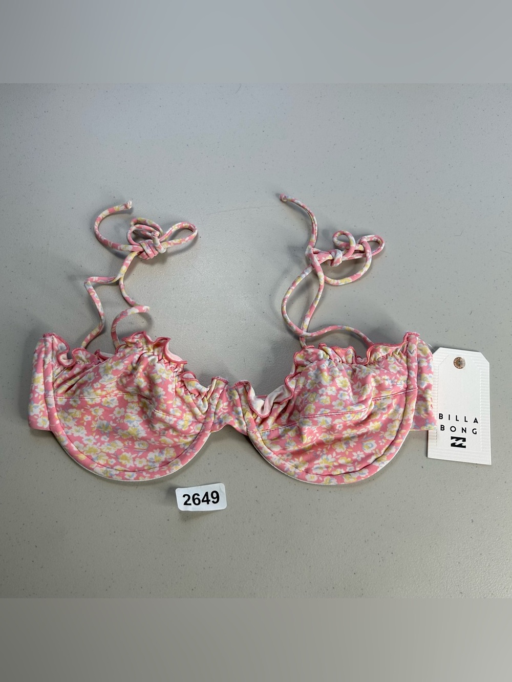 Billabong Women's Ditsy Darling Underwire Bikini Top Size Medium Floral